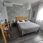 فندق Chez Terrassier - Logis - Et Restaurant 2*