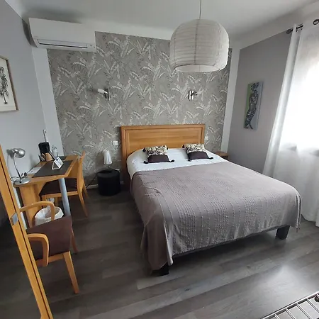 Hotel Chez Terrassier - Logis - Et Restaurant 2*