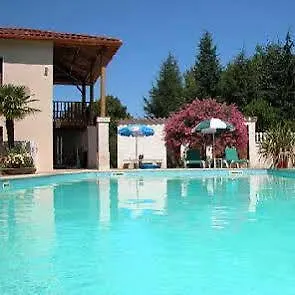 Otel Chez Terrassier - Logis - Et Restaurant 2*