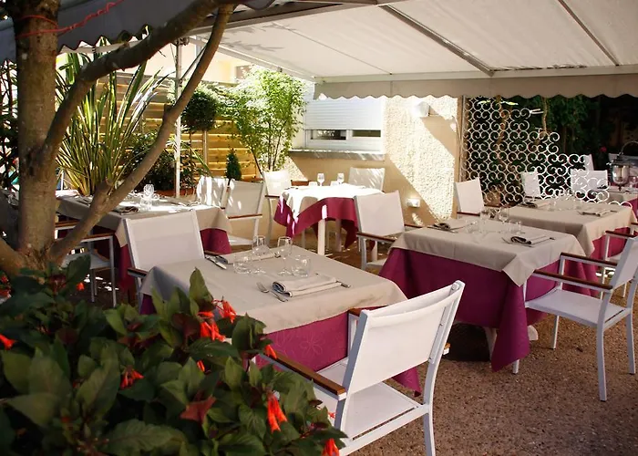 Szálloda Chez Terrassier - Logis - Et Restaurant Vaissac