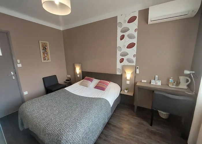 Szálloda Chez Terrassier - Logis - Et Restaurant Vaissac