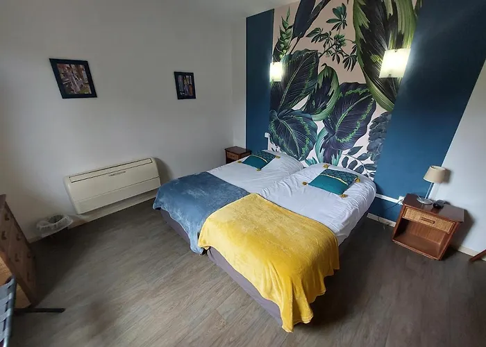 Szálloda Chez Terrassier - Logis - Et Restaurant Vaissac