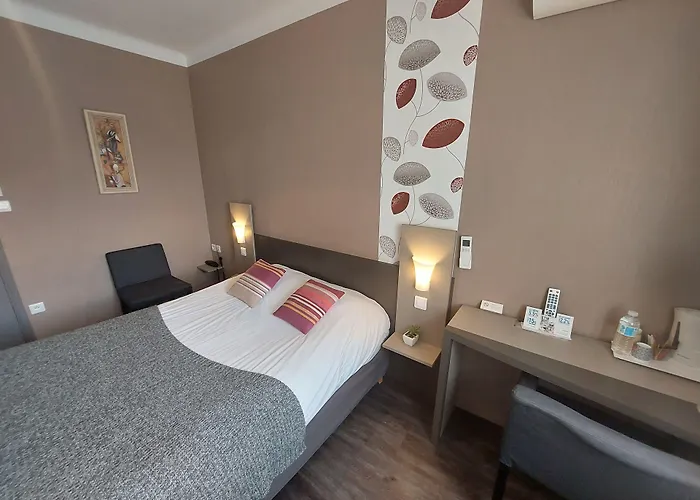 Chez Terrassier - Logis - Et Restaurant Szálloda Vaissac